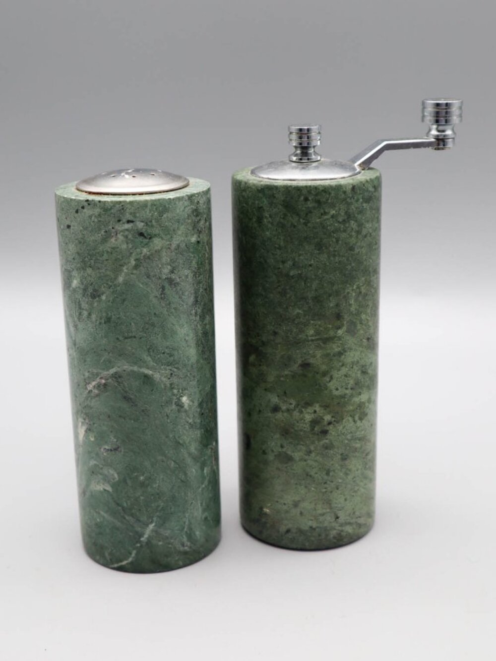 Vtg Olde Thompson Heavy Green Marble Pepper Mill Grinder & Salt Shaker Set
